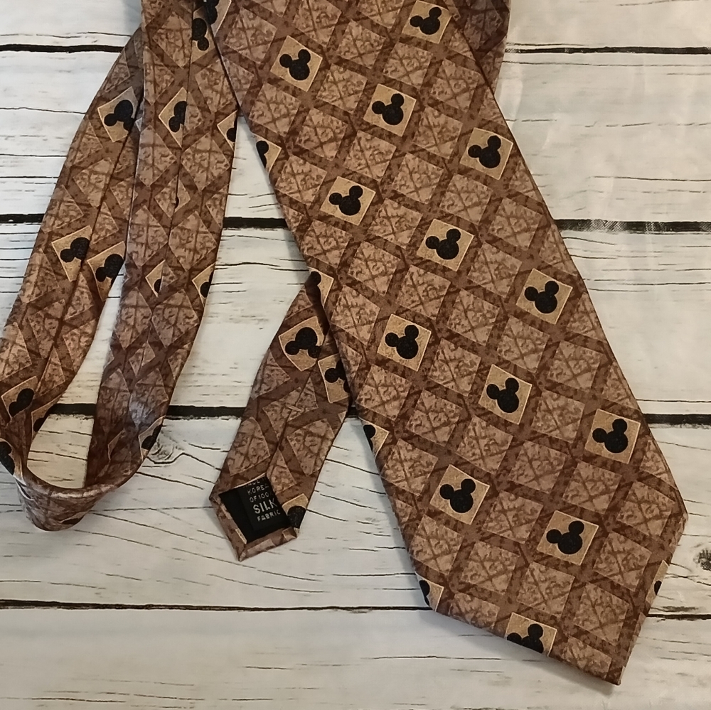 Walt Disney World Mickey logo tie
